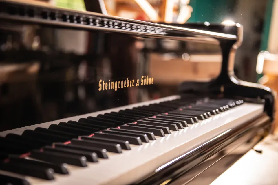 Steingraeber_E_2022_close up_web
